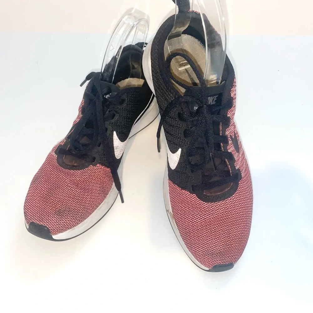 Nike Dualtone Racer Coral Pink Black Sneakers Running Shoes size 9